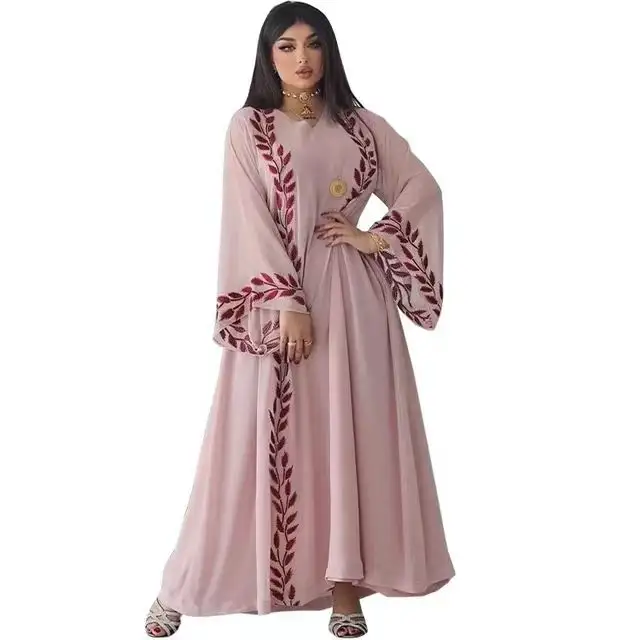 Prix usine Broderie Robe Musulmane Avec Écharpe Longue Abaya Robes Marocain Caftan Vêtements Ethniques Modeste Soirée Robe Islamique