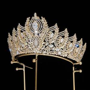 Neues Design Luxuriöse Vergoldete Brautkrone Tiara Zirkon-Schmuck Accessoires für Frauen Jubiläum Hochzeit Abschlussball - Product Image 6