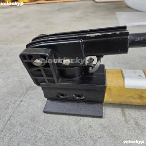 ปั๊มไฮดรอลิก ENERPAC P392 700 บาร์ - Product Image 3