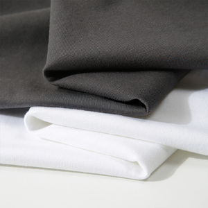 เสื้อกล้าม OEM ผ้าฝ้าย 100% แขนกุด เสื้อยืดลำลองสำหรับฤดูร้อน เนื้อผ้านุ่ม ระบายอากาศได้ดี เหมาะสำหรับออกกำลังกาย ฟิตเนส กีฬา คุณภาพพรีเมียม เสื้อกล้ามผู้ชาย - Product Image 3