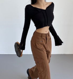 Mujeres cuello en V Slim-Fit manga larga versátil Color sólido corto pulóver estampado único estilo urbano Hot Girl moda camiseta - Product Image 3
