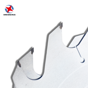 Lame <span class=keywords><strong>de</strong></span> scie multi-dents XINSHENG sur mesure 450*4.0*30*14T pour une coupe lisse sans bavures - Product Image 5