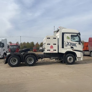 Le tracteur routier transfrontalier HowoMAX 6*4 du fabricant pour la logistique intensives et le transport de marchandises interurbaines. - Product Image 3