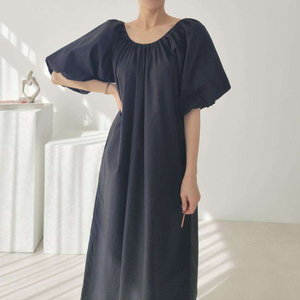 Nuevos productos de verano, vestido sencillo y moderno con cuello redondo plisado, estilo holgado y casual, fino, largo, de manga corta. - Product Image 5