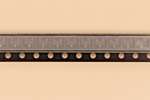 MOSFET SMD de Canal N para Automoción BSS138AKM-QYL - Product Image 3