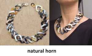 Collier classique en corne de buffle, artisanat naturel, bijoux faits à la main mettant en valeur la texture organique et la simplicité artistique - Product Image 5