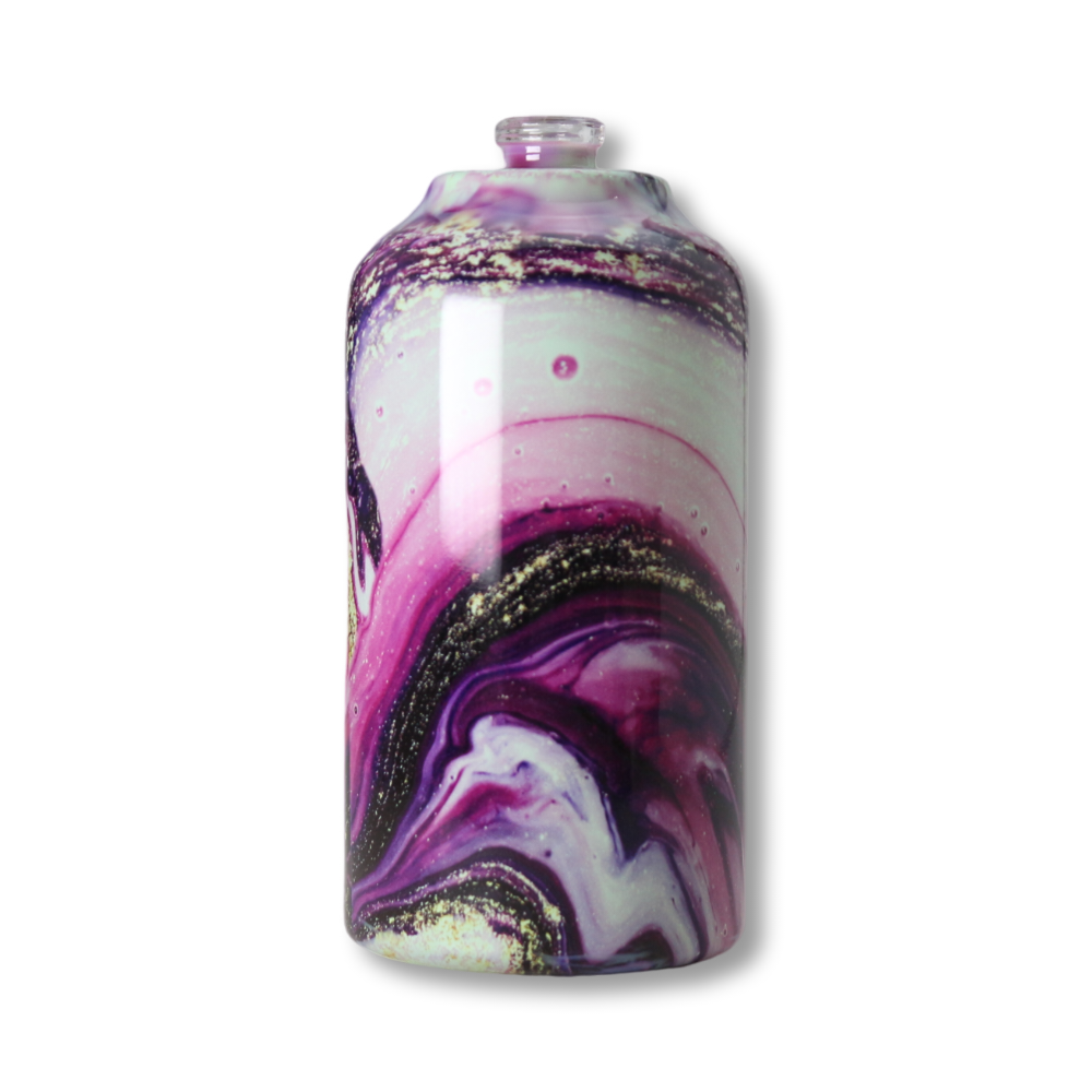 ดอกไม้สีม่วงและสีขาว