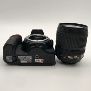 Appareil photo reflex numérique <span class=keywords><strong>Nikon</strong></span> <span class=keywords><strong>D5500</strong></span> d'occasion en gros avec objectif VR 18-105mm, écran tactile 24,2MP, Wi-Fi, qualité supérieure, reconditionné pour la revente - Product Image 5