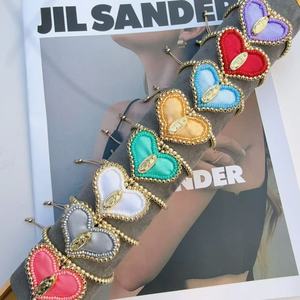 Collar y Pulsera con Dije <span class=keywords><strong>de</strong></span> Corazón Rojo, Collar <span class=keywords><strong>de</strong></span> Tela Miyuki <span class=keywords><strong>Tejido</strong></span> a Mano, Collar con Cadena y Dije <span class=keywords><strong>de</strong></span> Corazón con Cuentas <span class=keywords><strong>de</strong></span> Color Dorado - Product Image 4