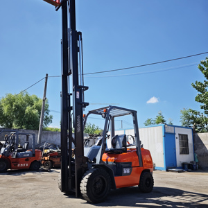 KOMATSU TCM TOYOTA Japan 3.5 Tons 4.5 Meters 3 Stages <b>Forklift</b> TOYOTA FGZN 35 <b>Forklift</b> Dual Use of Gas and Liquefied Gas - Product Image 6
