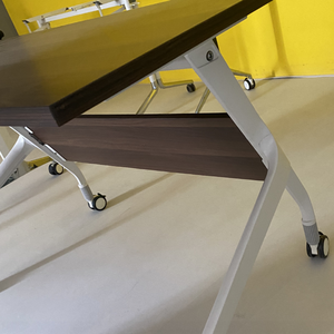 Mesa de Entrenamiento Moderna Plegable y Ajustable de Aleación de Aluminio Gris Oscuro con Patas de Acero para Hospital, Escuela y Aula - Product Image 2