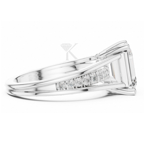 Bague de fiançailles moderne en or jaune à taille émeraude, triple anneau fendu, pavée de diamants, bague architecturale unique et élégante - Product Image 6