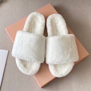 Chaussons en peluche brodés de luxe pour femmes, style confortable et chaud, à semelle plate, pour la maison - Product Image 4