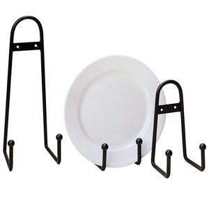 Présentoir en métal noir pour assiettes, cadres photo, panneaux signalétiques, bols et décorations de cuisine - Product Image 1