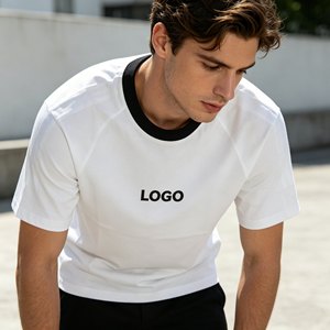 T-shirt homme 350 g/m², 100 % coton, tricoté, coupe ample, effet délavé, impression en relief, col rond. - Product Image 4