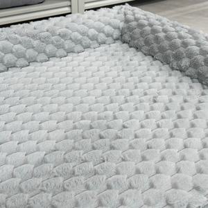 Canapé pour chien en velours de maïs de luxe sur mesure, lit pour animaux de compagnie gris doux et confortable conçu pour les grands chiens - Product Image 5