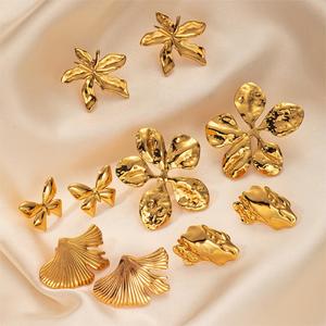 Nuevos pendientes de acero inoxidable cuadrados de Metal a la moda, Pendientes chapados en oro de 18 quilates que no se desvanecen, pendientes de tuerca irregulares de lava delicados - Product Image 2