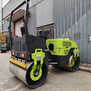 Haute qualité 4T Mini <span class=keywords><strong>rouleau</strong></span> de route 4000kg Construction compacteur de sol vibrant Double tambour haut compactage moteur pompe moteur - Product Image 4