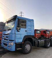 Kondisi Baik Traktor Head Bekas Sinotruk Howo 6x4 371HP Euro2, Unit Traktor Berat 10 Roda untuk Pengangkutan Kontainer di Afrika.