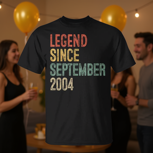 T-shirt Legend Since September 2004 per regalo di compleanno per 21 anni - Product Image 3