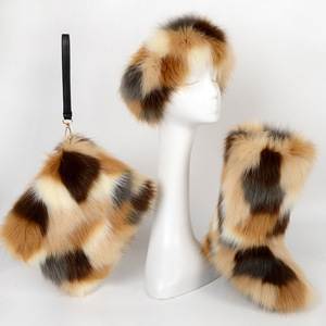 Factory wholesale real racoon faux fur boots set women with purse and headbands - Product Image 6