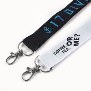 พวงกุญแจโพลีเอสเตอร์พิมพ์ลายคุณภาพสูงราคาโรงงาน สีดำชมพู สายคล้องคอสีขาวแบบกำหนดเอง - Product Image 3