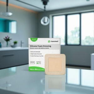Risenmed Plester Busa Silikon Lembut Tahan Air dan Nyaman dengan Pinggiran untuk Penyembuhan Cepat - Product Image 1