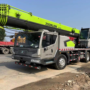Camion grue Zoomlion d'occasion de 25 tonnes, conforme aux normes EPA, bien entretenu et en parfait état de fonctionnement pour les travaux lourds - Product Image 1