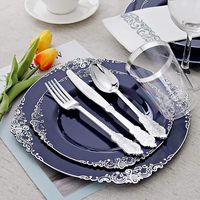 Service de table élégant pour 25 invités : Assiettes de présentation personnalisées bleu marine avec bordure argentée en plastique pour mariages et anniversaires