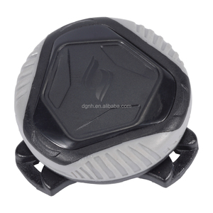 مشبك حذاء بلاستيكي متين ذاتي الربط مع خاصية الفك بلمسة واحدة وقفل دوار للتعديل السريع - Product Image 2