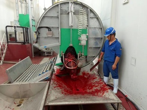 Conception de production en usine Équipement d'abattoir de bétail halal Boîte de mise à mort rotative rituelle pour machine d'abattoir de vaches - Product Image 6