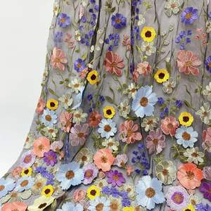 Tela bordada de flores de encaje 3D del proveedor de China dorada para malla Suiza encaje de tul francés para vestido de noche de boda Sexy MOQ 5 - Product Image 6