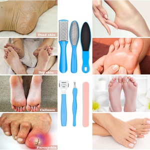 Kit de soin des pieds 8-en-1 : brosse à double face en acier inoxydable, lime à pieds, grattoir pour peaux mortes, fourche à peaux mortes, et bande de polissage pour ongles des orteils - Product Image 4