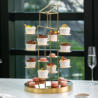 Support à gâteaux à trois étages de style européen, présentoir de desserts pour le thé de l'après-midi, ornement de table pour hôtel, restaurant, support à fruits