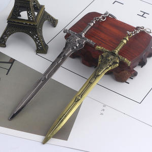 Llavero de Espada con Cabeza de Cabra de World of Warcraft <span class=keywords><strong>2022</strong></span>, Llavero de Espada Luminoso que Brilla en la Oscuridad para Hombres, Llaveros de Cosplay - Product Image 1