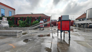 מכונת גריסה תעשייתית יעילה במיוחד מפלסטיק עם מנוע ומשאבה למחזור וניהול פסולת במחיר תחרותי - Product Image 6