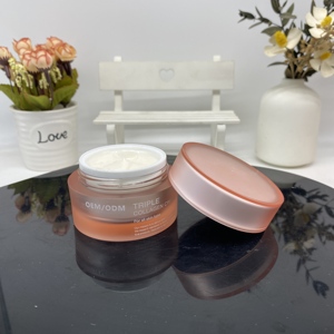 Crema facial de colágeno de triple efecto con ácido hialurónico y proteína de elastina para hidratar, reafirmar y tensar la piel. - Product Image 5