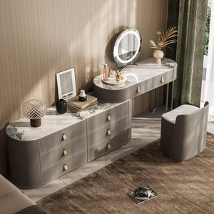 Ensemble de coiffeuse moderne en bois massif avec organisateur de bijoux, miroir éclairé réglable et tabouret – Table de maquillage fonctionnelle pour chambre/salon - Product Image 3