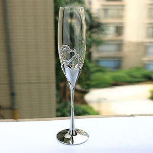 Vente de gros Flûtes romantiques en forme de cœur pour mariage et verres à <span class=keywords><strong>champagne</strong></span> en métal Verre à <span class=keywords><strong>champagne</strong></span> en acier inoxydable - Product Image 3