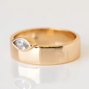 精致简约316l不锈钢无铅无镍低过敏性创意结婚戒指宝石Cz戒指