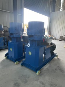 <span class=keywords><strong>Machine</strong></span> <span class=keywords><strong>manuelle</strong></span> de fabrication de granulés d'aliments pour animaux d'élevage (bovins, caprins, ovins, volailles, poissons) - Product Image 6