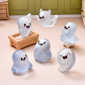 Llaveros y Colgantes Decorativos de Fantasmas Brillantes Rojos que Brillan en la Oscuridad para Halloween, Adornos Hechos a Mano para Escritorio, Regalos Festivos - Product Image 3