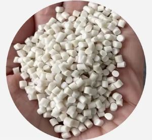 Gránulos de plástico PBAT TH801T Endurecedor de PLA de almidón de base biológica Plásticos completamente degradables - Product Image 1