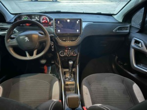 Dongfeng <span class=keywords><strong>Peugeot</strong></span> <span class=keywords><strong>2008</strong></span> Modèle 5-Seat SUV Voiture à essence à transmission <span class=keywords><strong>automatique</strong></span> d'occasion La Chine fabrique des voitures d'occasion de haute qualité - Product Image 4