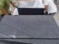 Tuile de granit bon marché en pierre naturelle Juparana noir de Chine