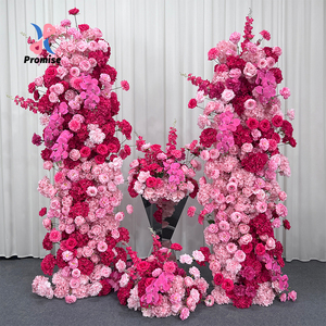 Arco floral de lujo estilo cascada con flores artificiales fucsia y color rubor, telón de fondo romántico para la entrada de la boda - Product Image 1
