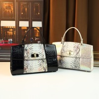 Nouveau Sac à Main Femme Motif Serpent Dégradé Transfrontalier, Sac Boston en Polyester de Luxe Léger et Tendance, Porté Épaule ou Croisé