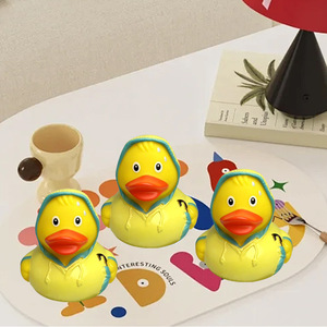 Pato de Goma de Vinilo Amarillo <span class=keywords><strong>para</strong></span> Bañera de Bebé, Mini Paraguas Impermeable de 2 Pulgadas, Juguete de Pato de Goma Personalizado al por Mayor - Product Image 4