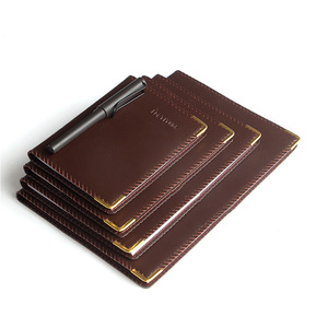 Couverture de carnet en cuir avec protège-coins métalliques pour la protection des carnets et agendas, accessoire de protection, artisanat de gaufrage - Product Image 3