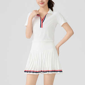 Ensemble jupe de tennis grande taille bicolore avec haut à col polo et jupe plissée taille haute pour le golf et le pickleball - Product Image 5